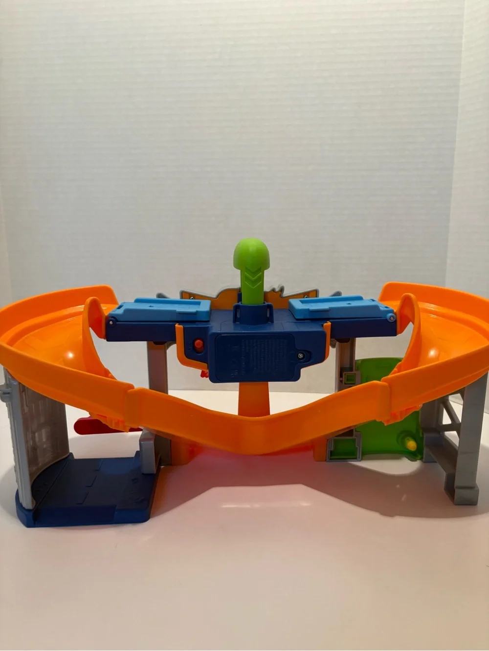 Fisher-Price Little People Hot Wheels Race & Go Track Playset